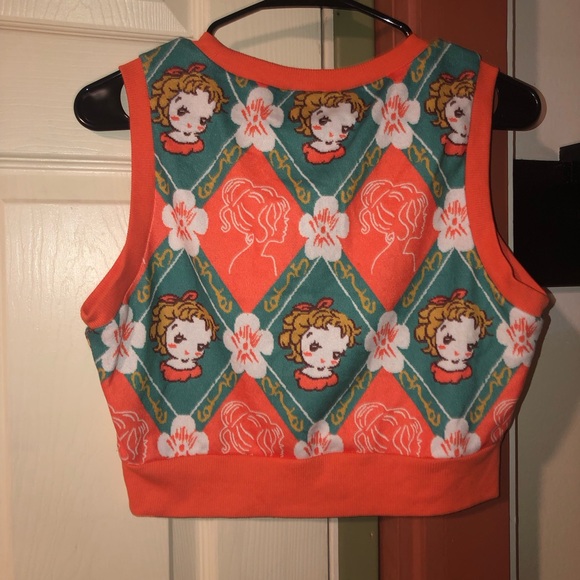 Top - Picture 2 of 2